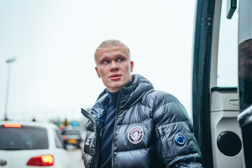 Manchester City: Renova com medalhão até&nbsp;2034.