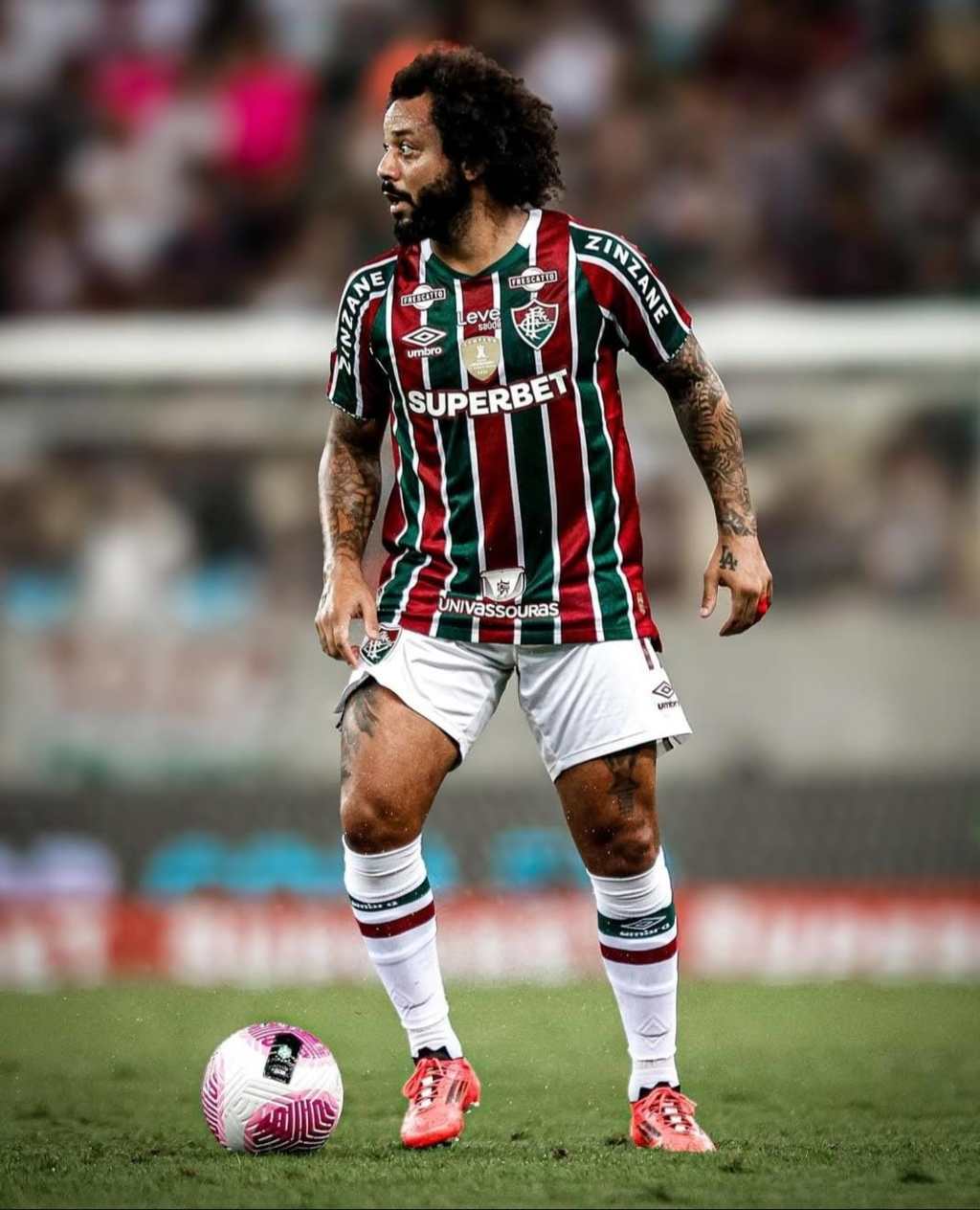Marcelo, ídolo do futebol brasileiro, deixa os&nbsp;gramados.
